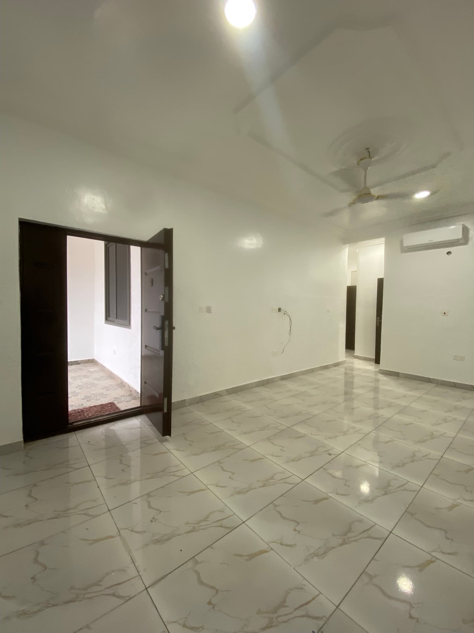 2 bedroom apartment photo 2
