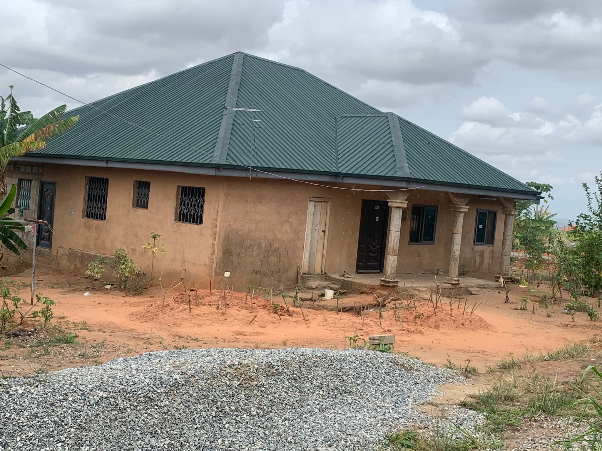 4 bedrooms uncompleted house for sale photo 3