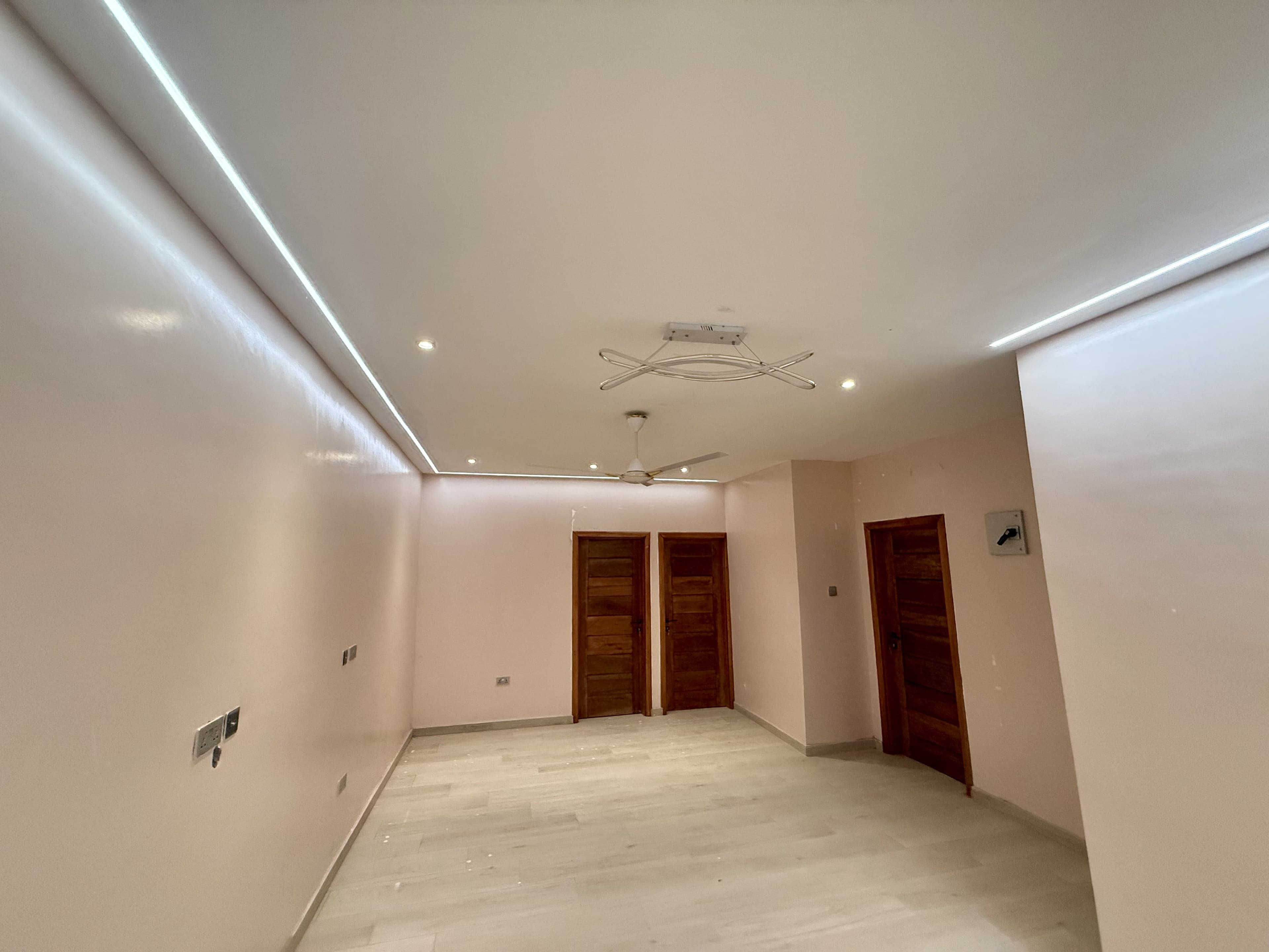 2 bedroom apartment in Wachild Estates for rent photo 3